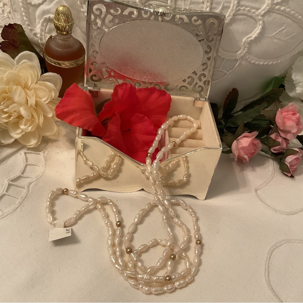VINTAGE 14K 30” FRESHWATER RICE PEARL NECKLACE